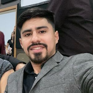 Meet your Posher, Luis